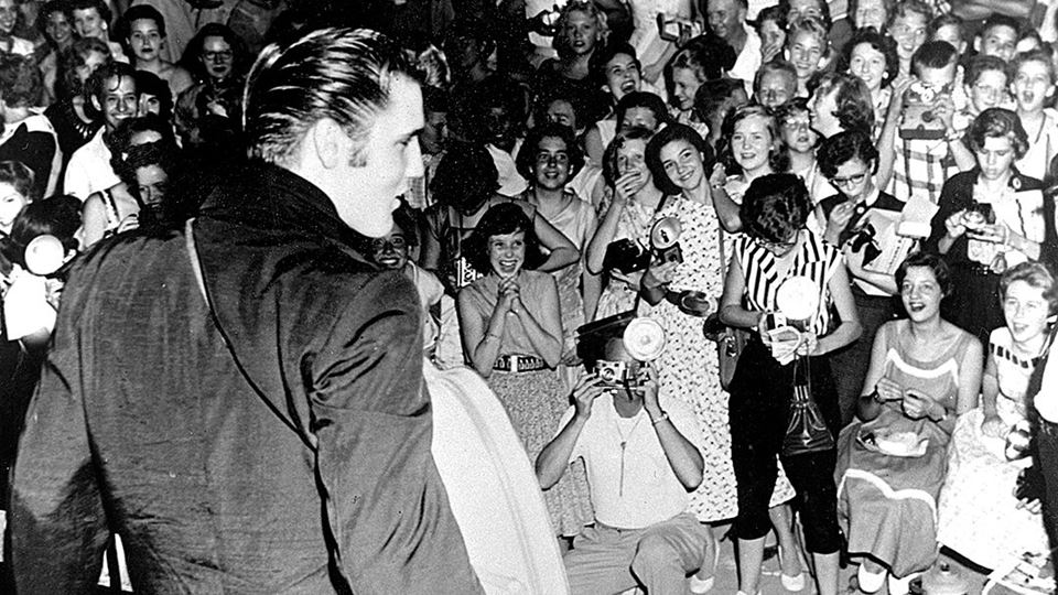 Elvis e fãs