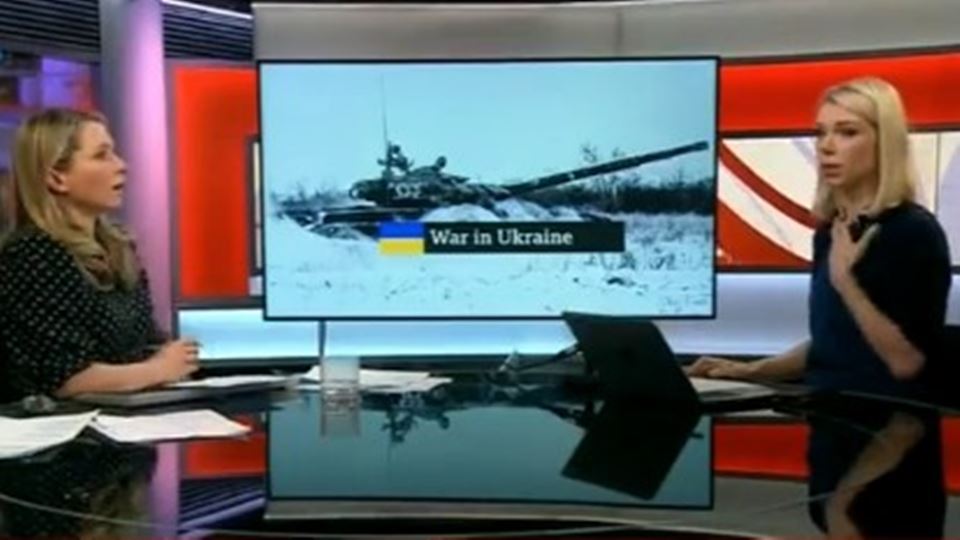 Repórter ucraniana fica sem pa...